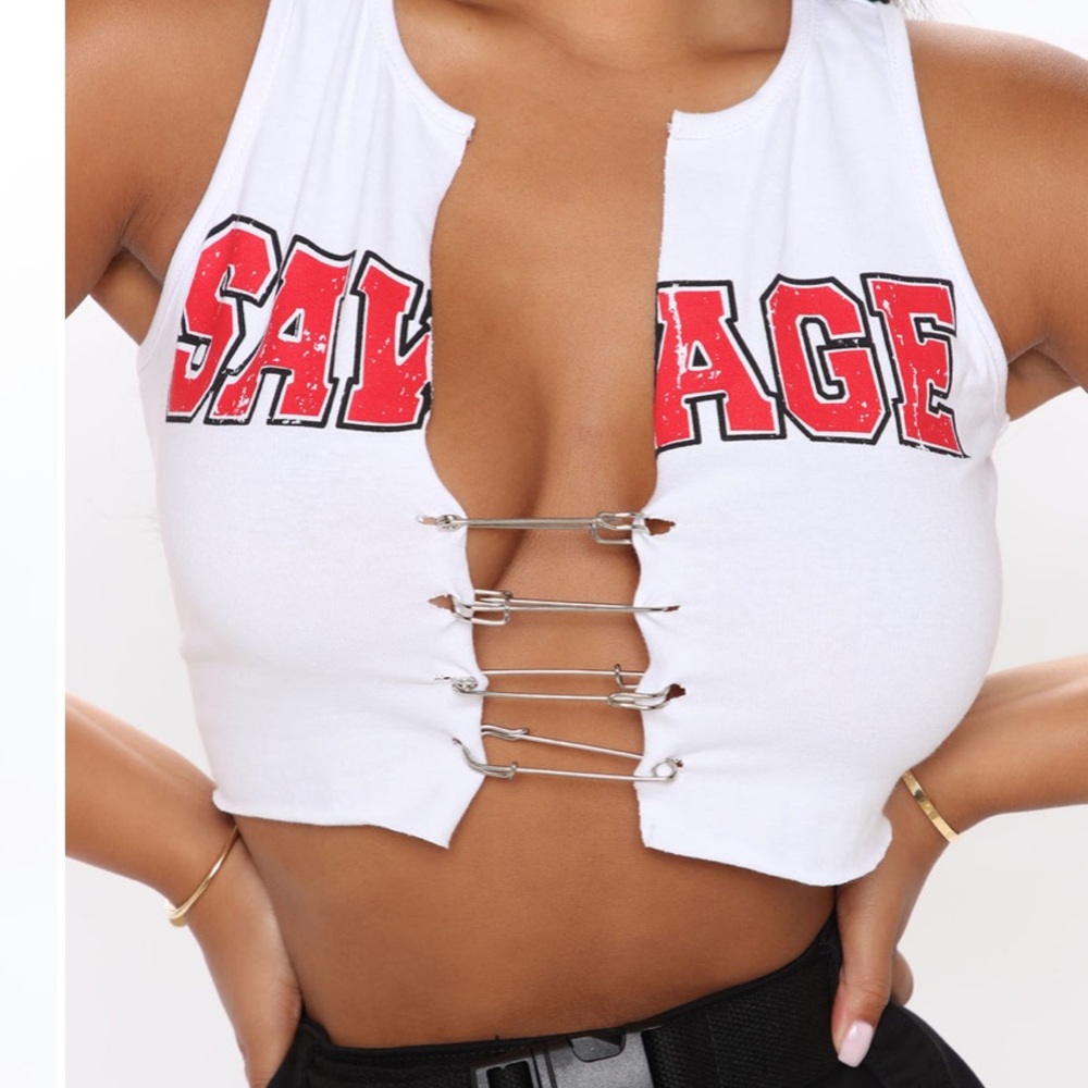 NWT 🔥 sold out Savage Tank ‼️